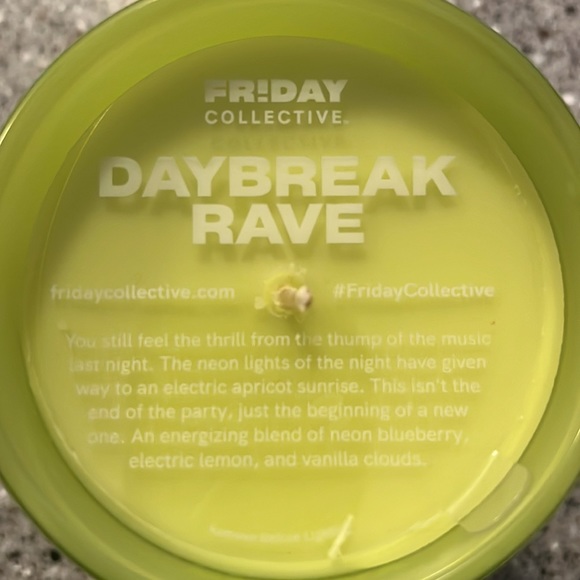 Bundle of three candles - Picture 4 of 8